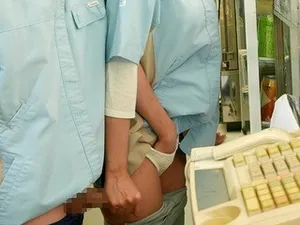 Chồng yêu ngoại tình, vợ yêu đi "ăn vụng" với cậu sinh viên làm thêm